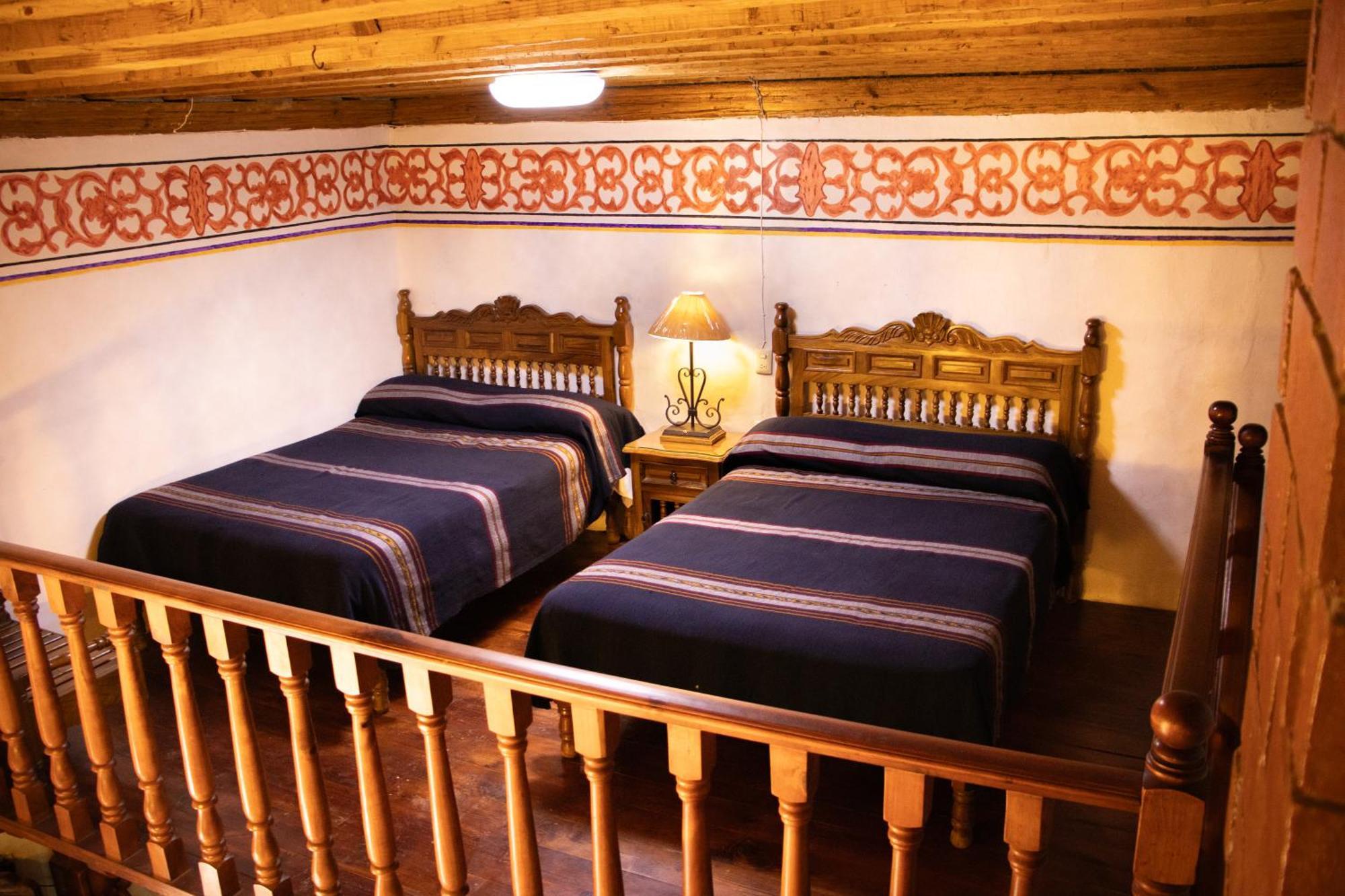 Hotel Los Escudos Pátzcuaro Eksteriør billede