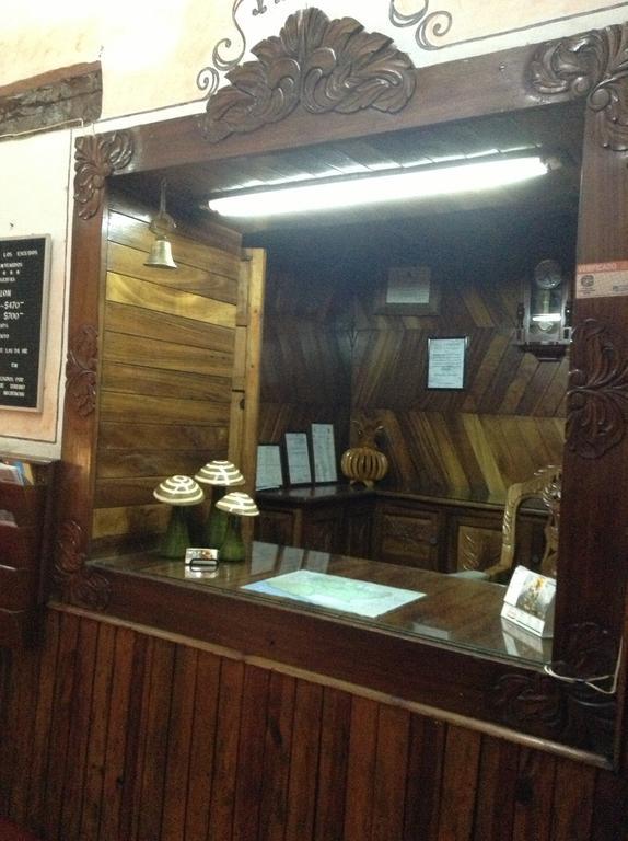 Hotel Los Escudos Pátzcuaro Eksteriør billede