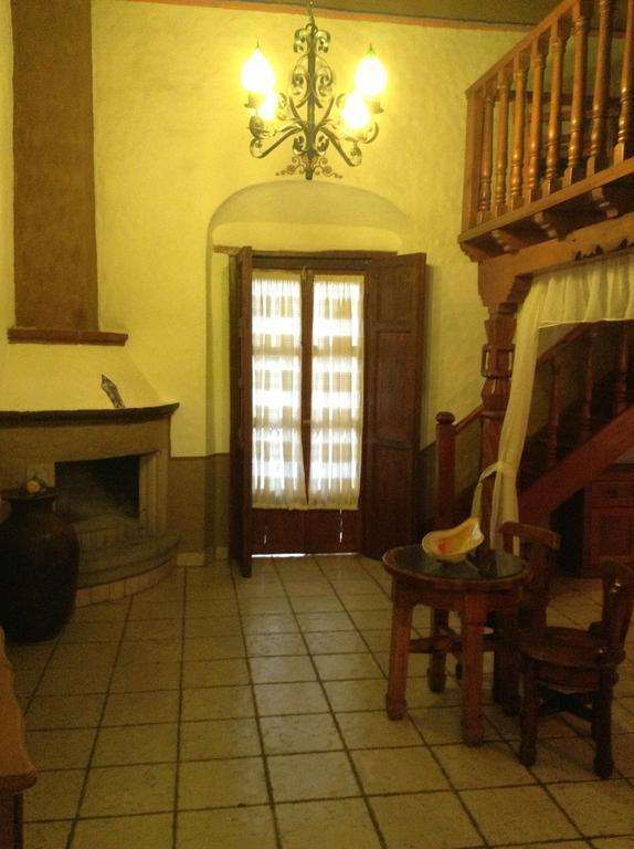 Hotel Los Escudos Pátzcuaro Eksteriør billede
