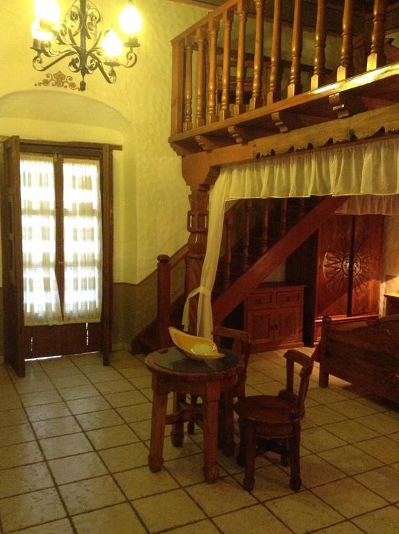 Hotel Los Escudos Pátzcuaro Eksteriør billede